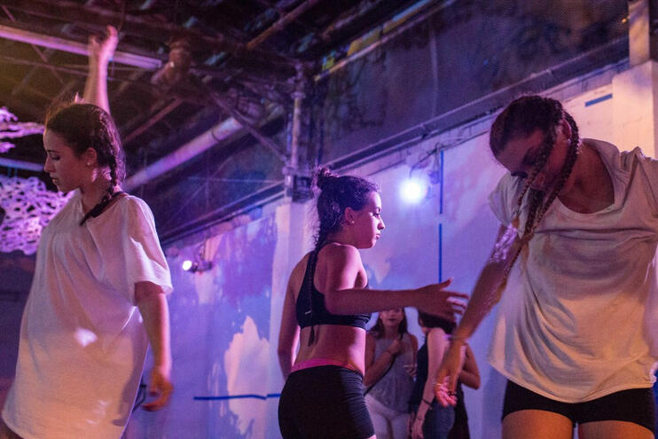 RE-TRACE - Alessandra Fernandez & NWSA Dance